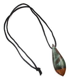 گردنبند چوب و رزین طرح اشک طول 6 سانتیمتر گردنبند چوب و رزین طرح اشک طول 6 سانتیمتر