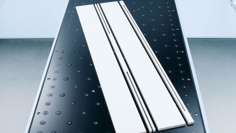 تصویر لوله آلومینیوم شاخه‌ای طول 3 متر